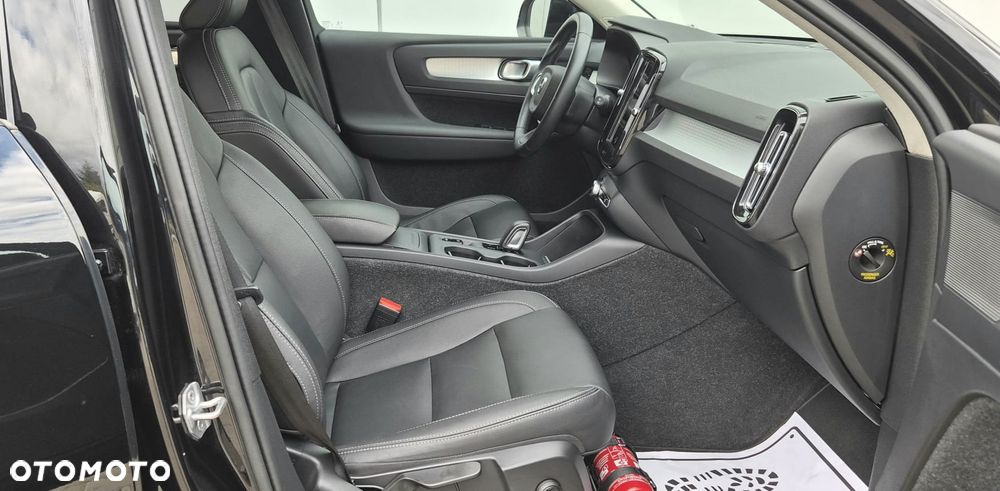 Volvo XC 40 - 24