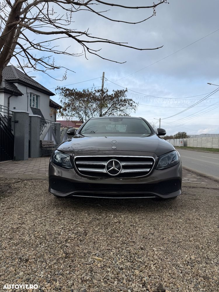 Mercedes-Benz E 220 d 4MATIC Aut. - 10