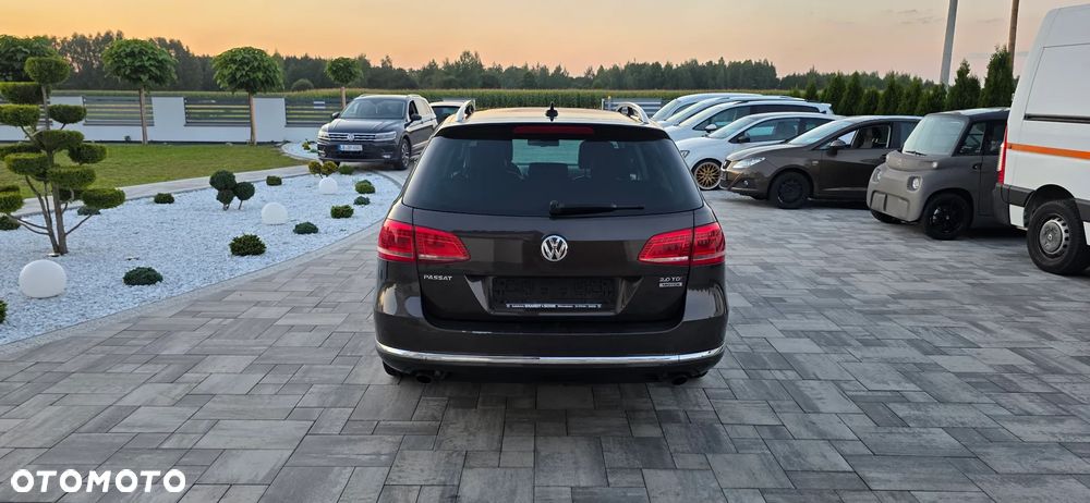 Volkswagen Passat 2.0 TDI 4Mot Highline DSG - 6