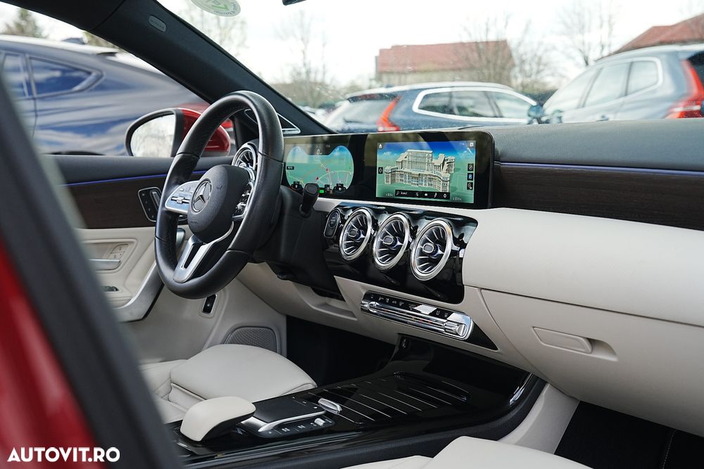 Mercedes-Benz A 250 e Sedan 8G-DCT Edition 2021 - 27