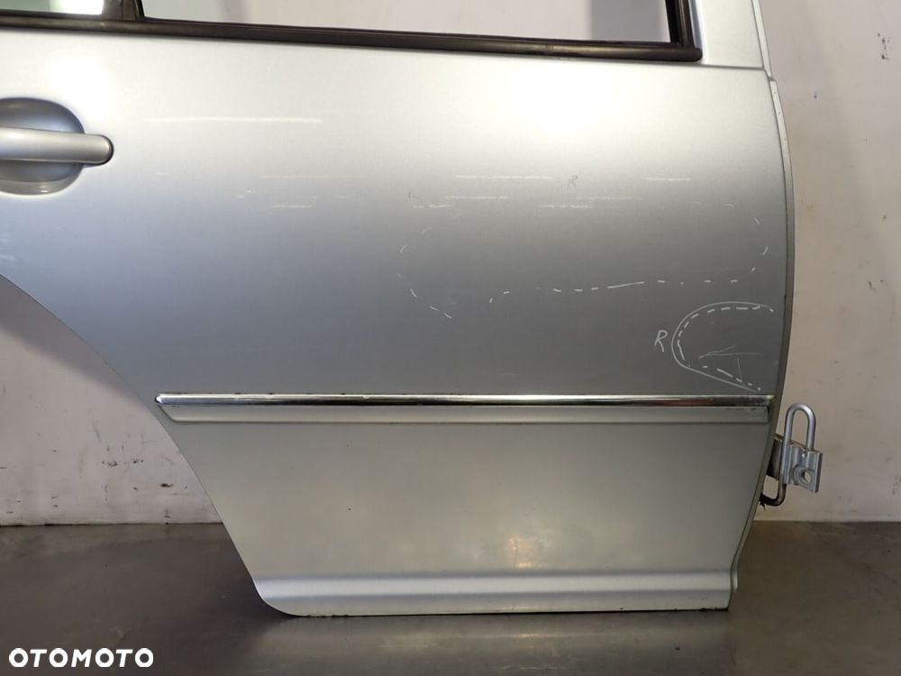 DRZWI PRAWY TYŁ VOLKSWAGEN BORA - 7