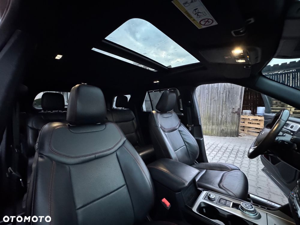 Ford Explorer - 10