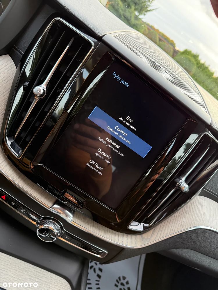 Volvo XC 60 B4 D AWD Geartronic Inscription - 29