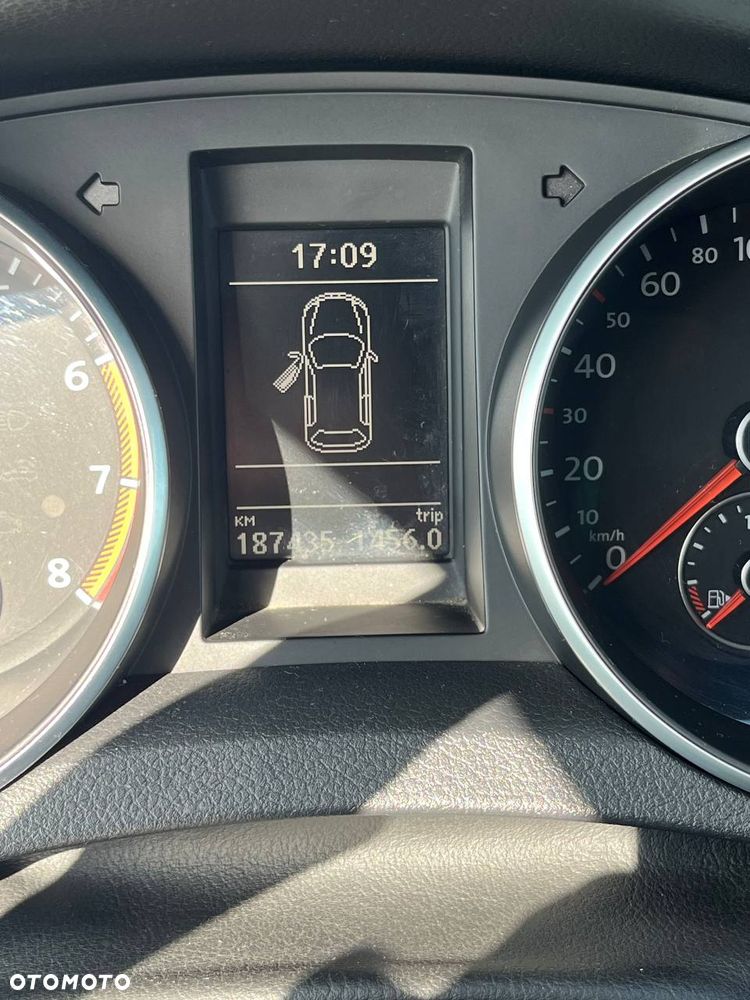 Volkswagen Golf - 8