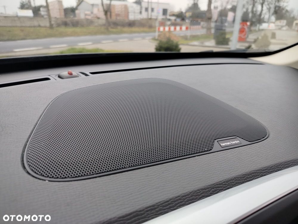 Volvo XC 60 T5 AWD Momentum EU6 - 23