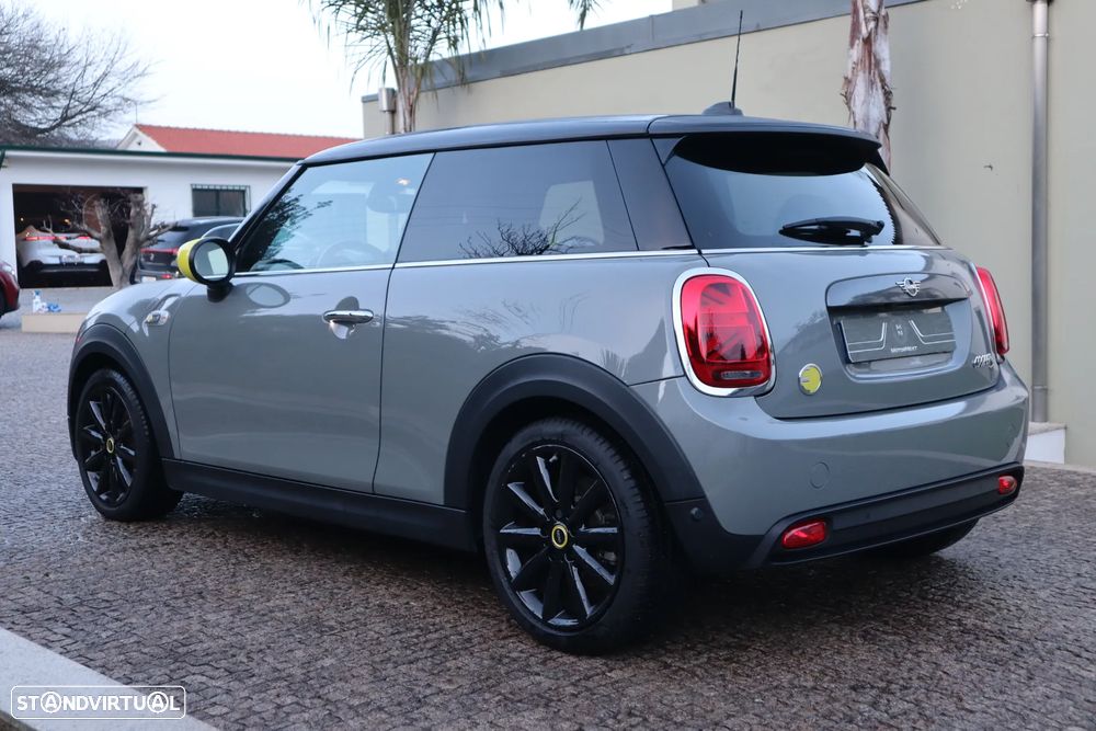 MINI 3 Portas Cooper SE - 4