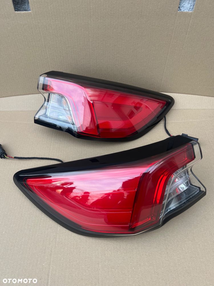 FORD KUGA MK3 ST TYLNE LAMPY KOMPLET EUROPA