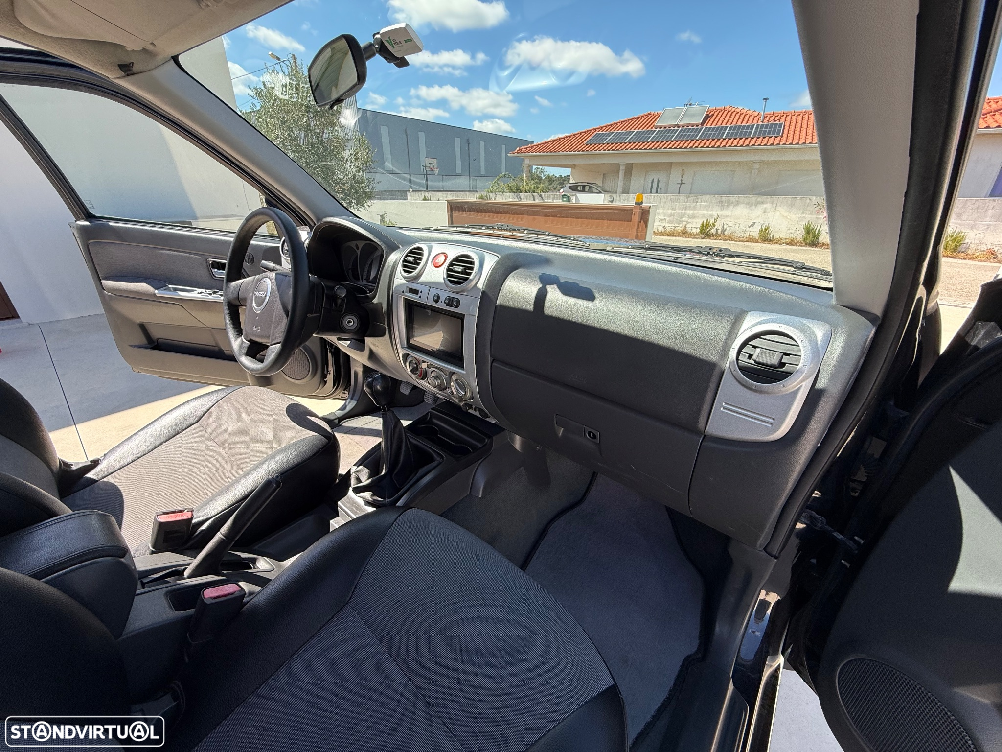 Isuzu D-Max 2.5 DTi CD 4WD LS - 25