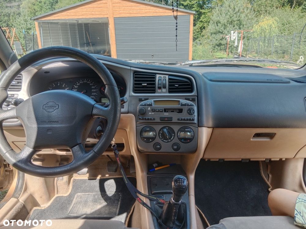 Nissan Primera - 2