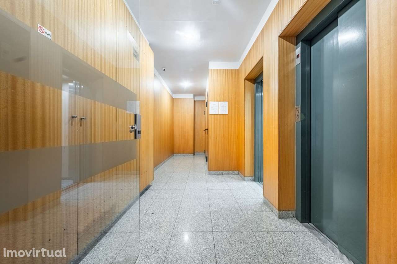 Apartamento T4 com 2 Suites a poucos minutos do Centro de Braga - Grande imagem: 3/24