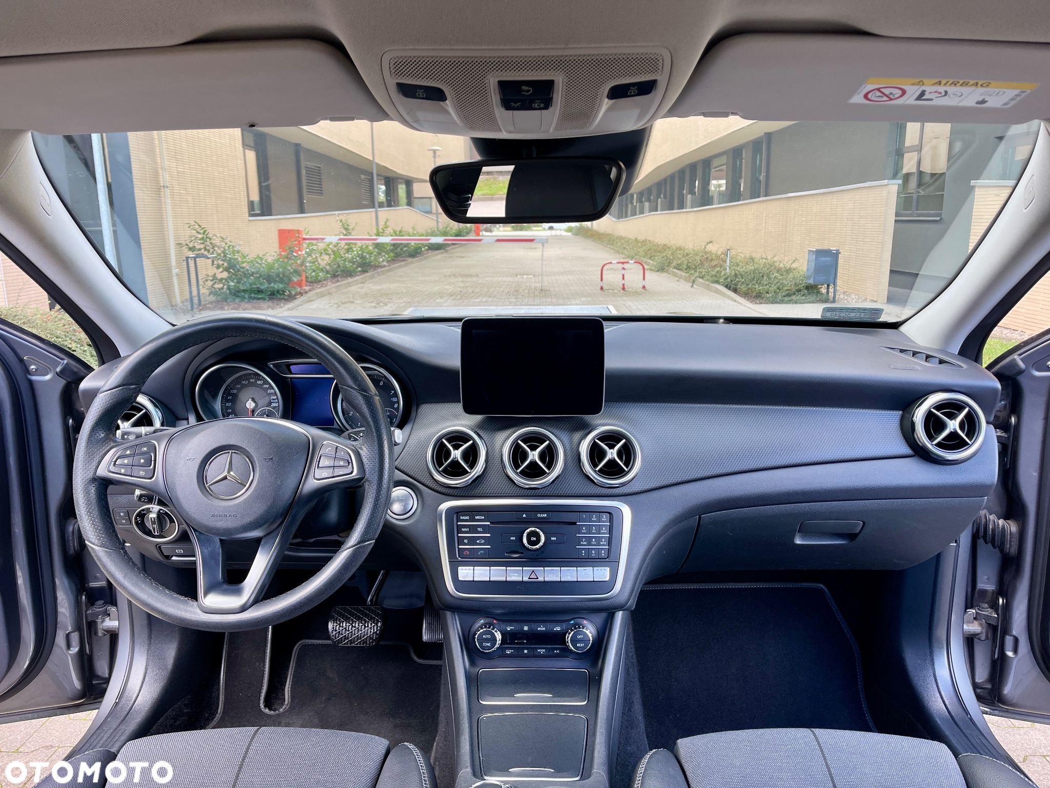 Mercedes-Benz GLA 220 4-Matic - 16