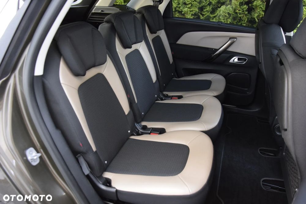 Citroën C4 Picasso e-HDi 115 Exclusive - 29