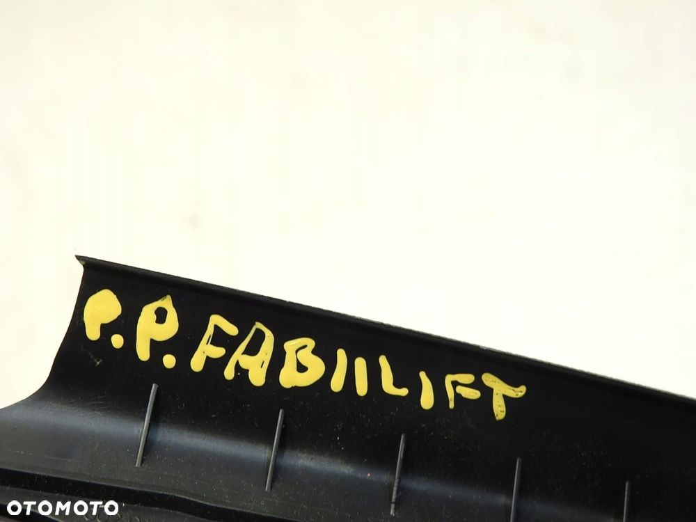 OSŁONA LUSTERKA PRAWA SKODA FABIA II LIFT 5J0837994 - 2