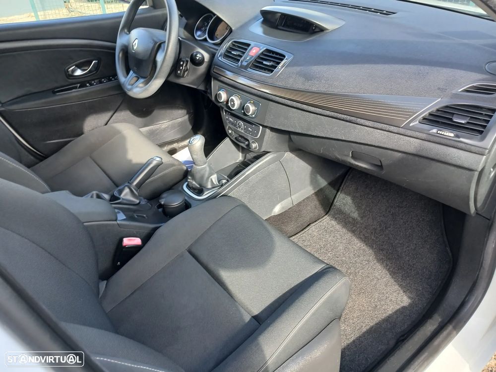 Renault Mégane 1.5 dCi Confort - 25