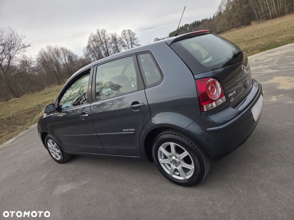 Volkswagen Polo - 8