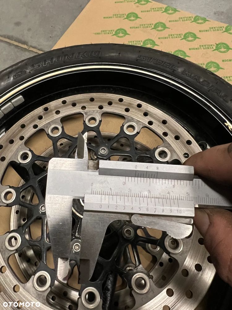 SUZUKI GSXR GSX R 1000 K9-L6 2013r tarcze hamulcowe przód - 3