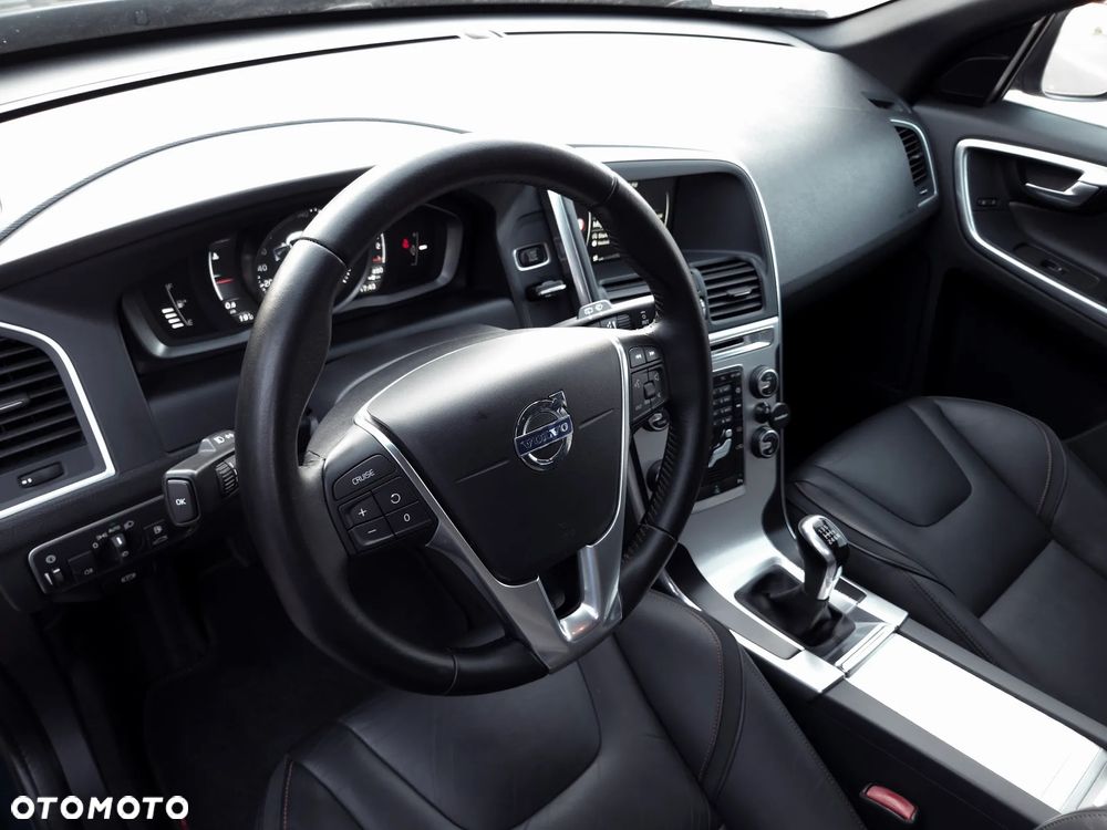 Volvo XC 60 D3 Ocean Race - 15