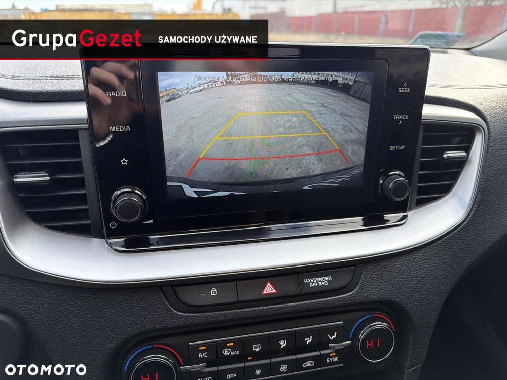 Kia XCeed 1.5 T-GDI M - 24