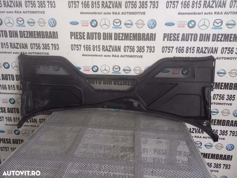 Grila Stergatoare Audi A8 4H D4 Volan Stanga An 2010-2011-2012-2013-2014-2015-2016-2017 Cod 4H Dezm - 4