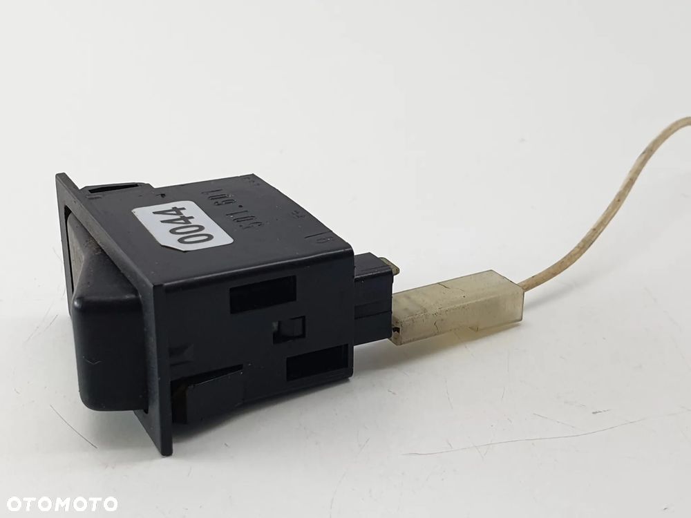 PRZELACZNIK MAN LE - 4