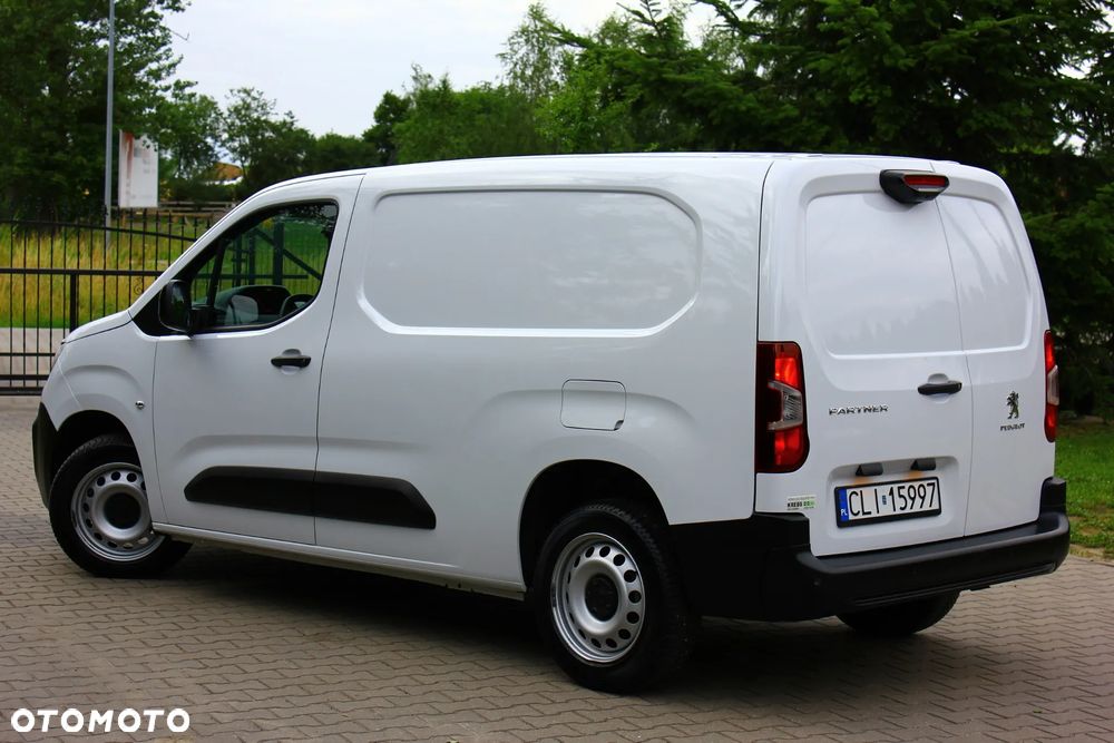 Peugeot PARTNER 1.5HDI 130KM AUTOMAT 8 BIEGÓW LONG DŁUGI 3 OSOBOWY PERFEKT AUTO NAVIGACJA KAMERY,ASYSTENTY,VF23% - 7