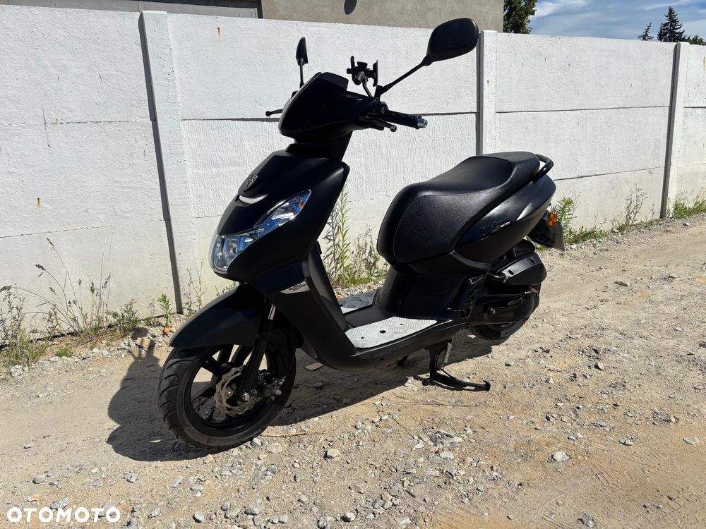 Peugeot Kisbee - 2