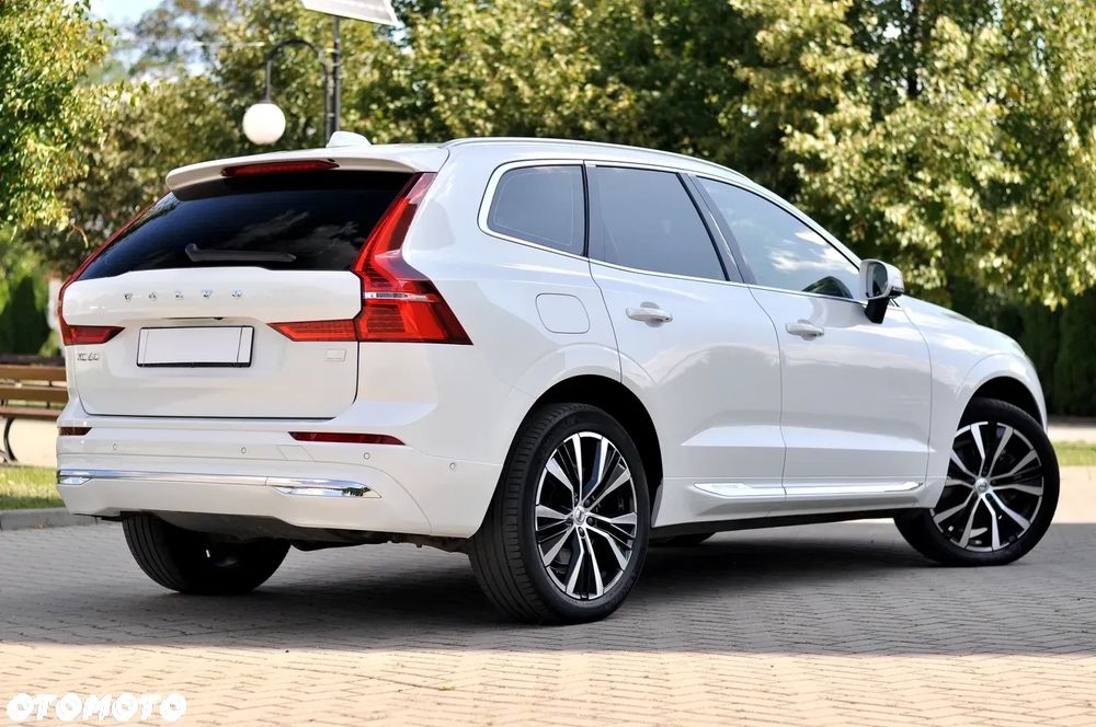 Volvo XC 60 T6 AWD Plug-In Hybrid Inscription - 11