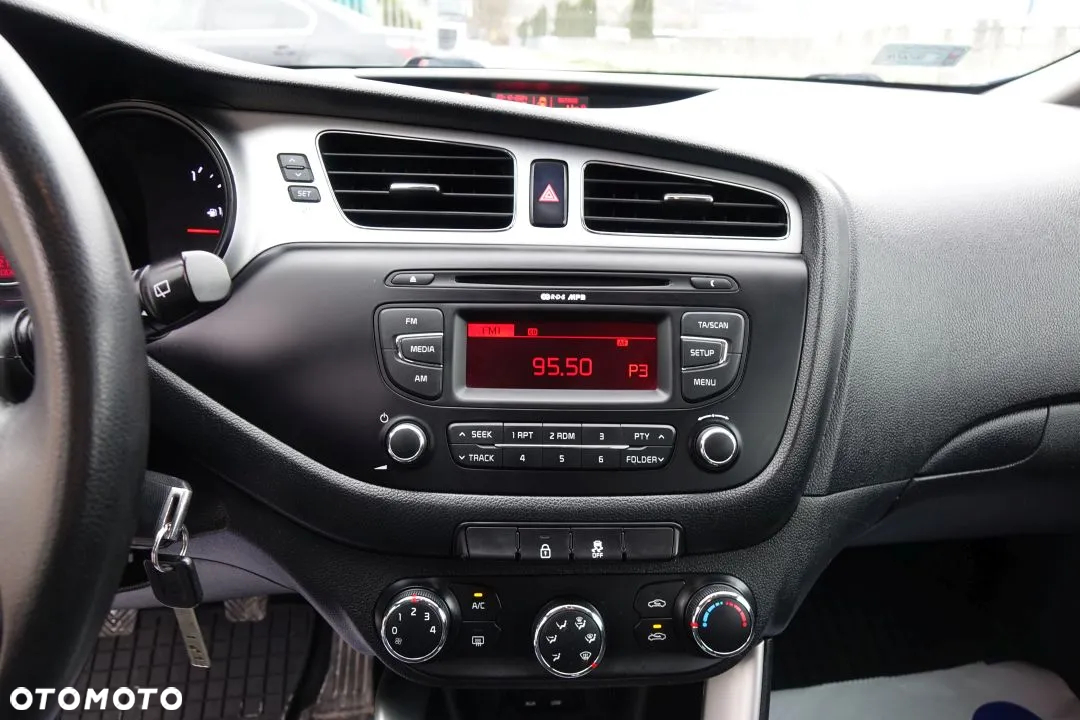 Kia Ceed Cee'd 1.4 CRDi L - 21