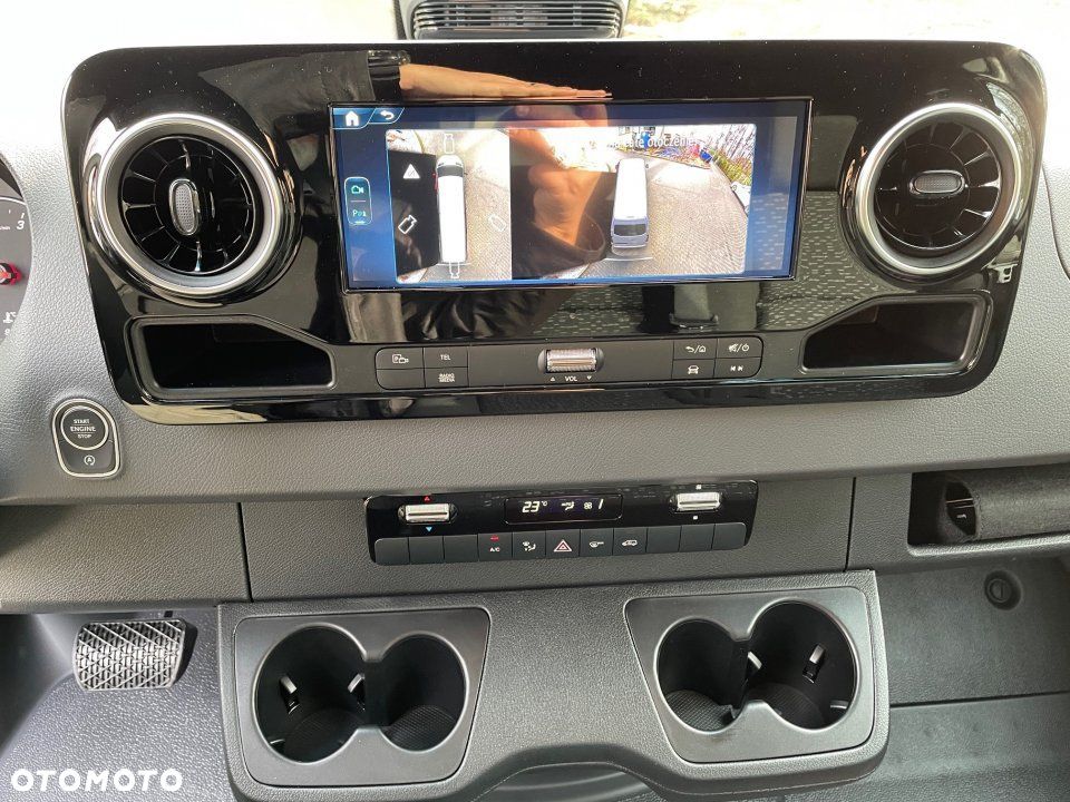 Mercedes-Benz Sprinter - 17