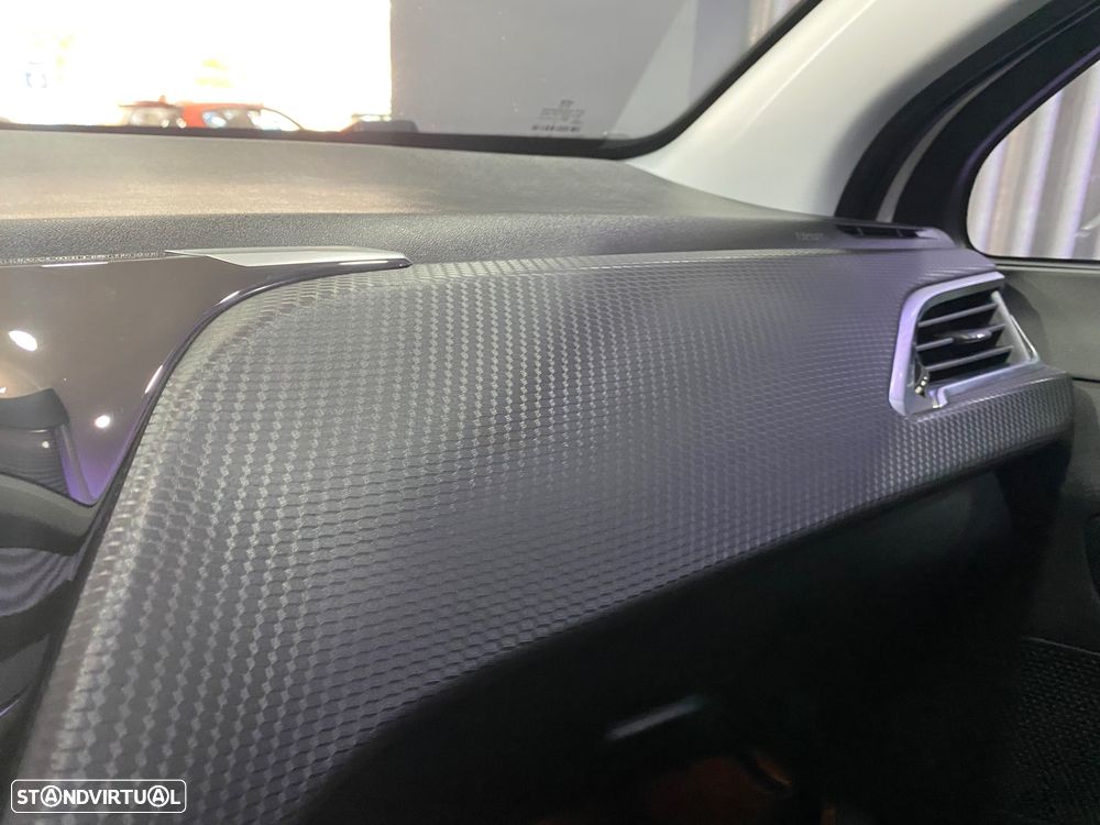 Peugeot 2008 1.5 BlueHDi GT Line - 15