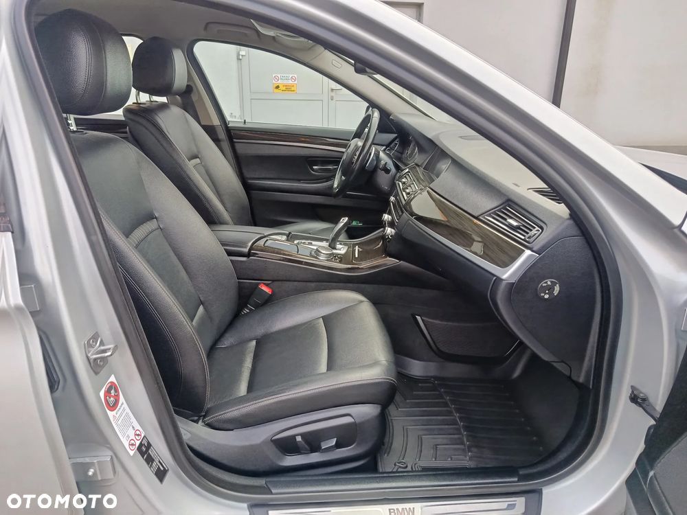 BMW Seria 5 520d xDrive Luxury Line - 18
