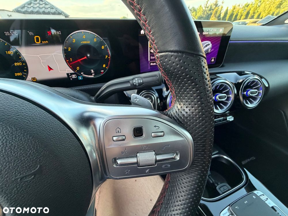 Mercedes-Benz Klasa A 250 4Matic 7G-DCT Advanced AMG Line - 32