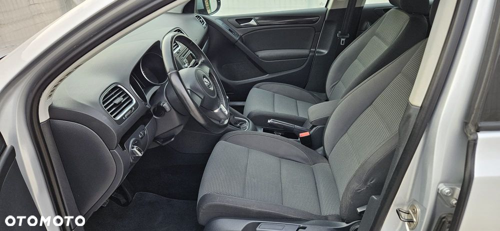 Volkswagen Golf 1.6 Comfortline - 12