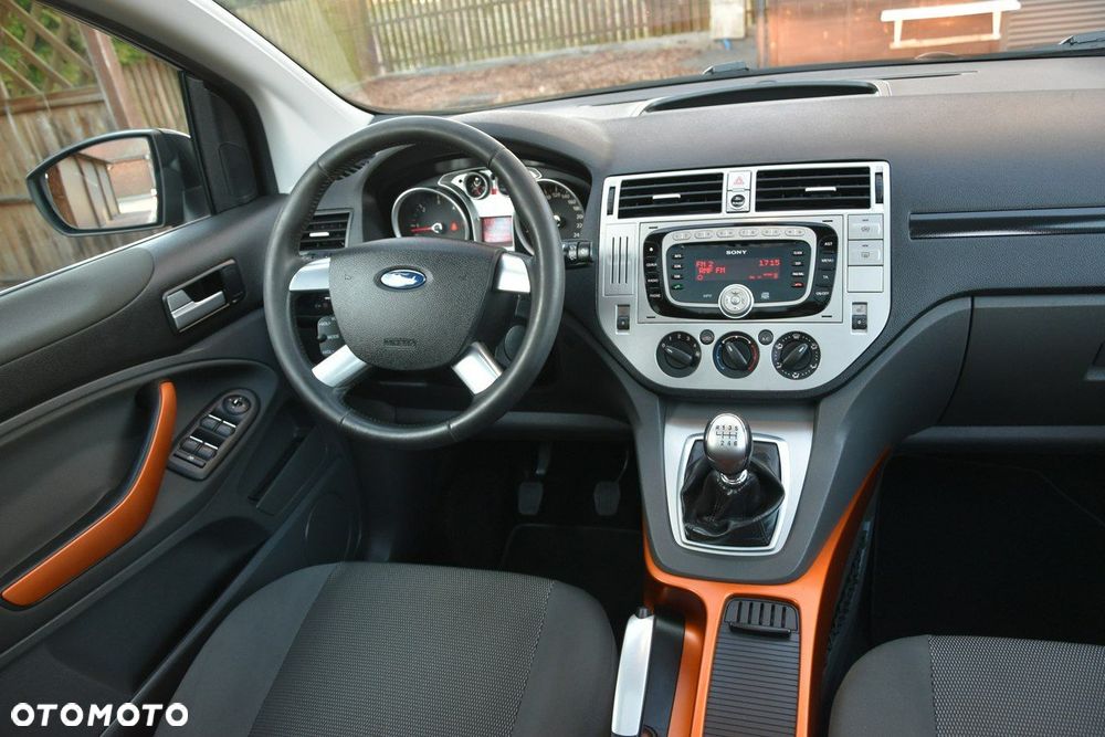 Ford Kuga 2.0 TDCi 4x4 Titanium - 9