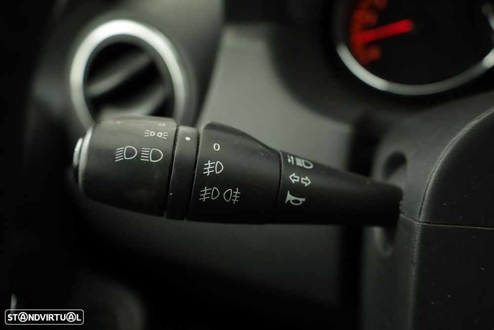 Dacia Duster 1.5 dCi SL 10 Anos - 16