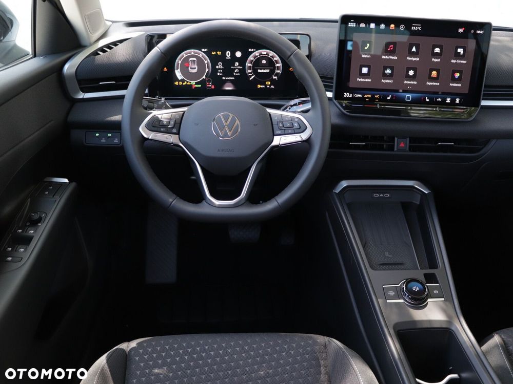 Volkswagen T-Roc - 16