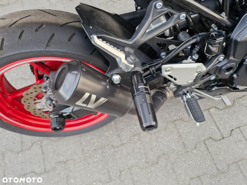 Kawasaki Z 900 - 16
