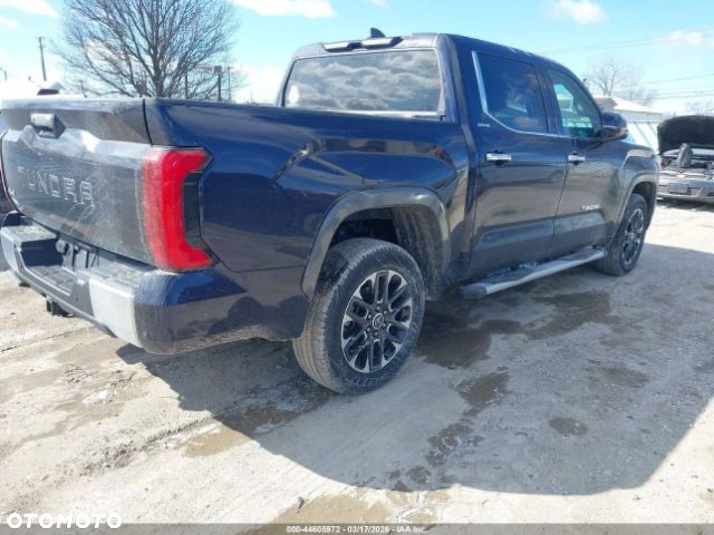 Toyota Tundra - 5