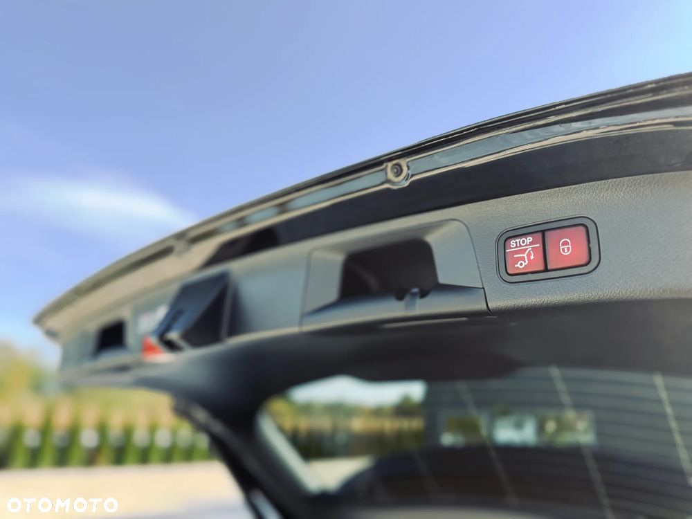 Mercedes-Benz GLA 250 4Matic 8G-DCT AMG Line - 19