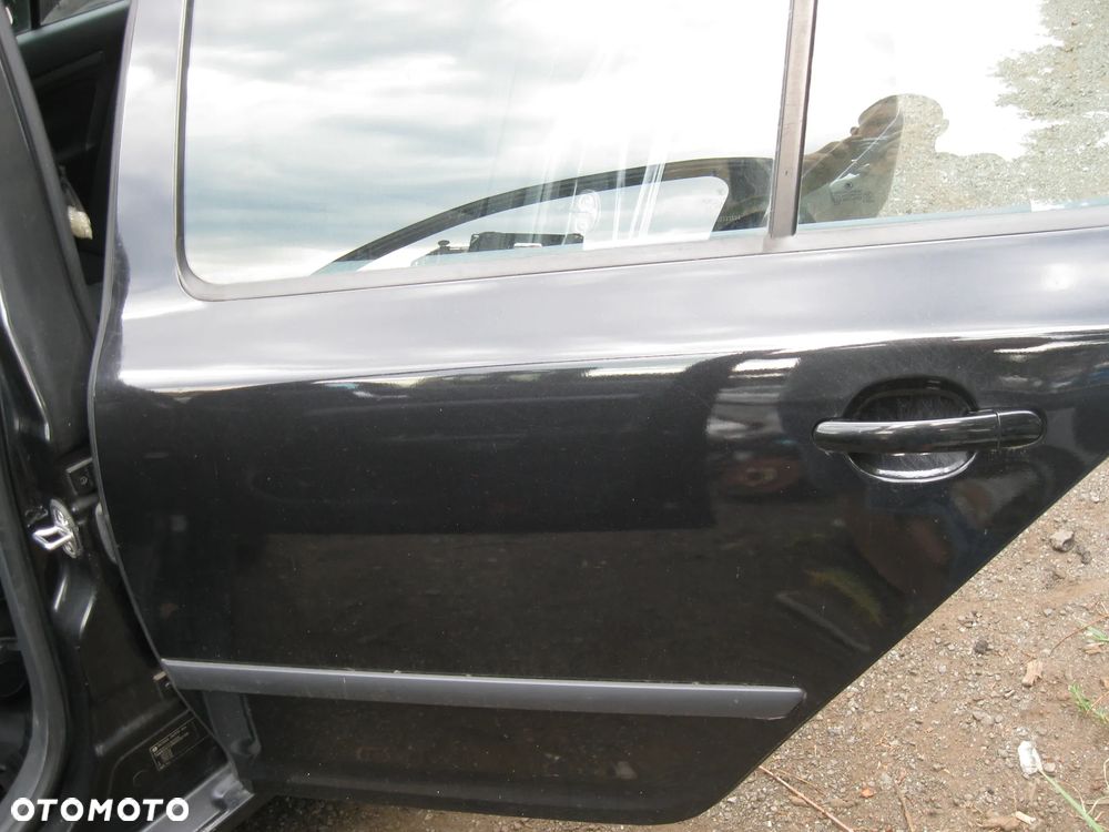 skoda octawia 2 drzwi kolor 9910 - 1