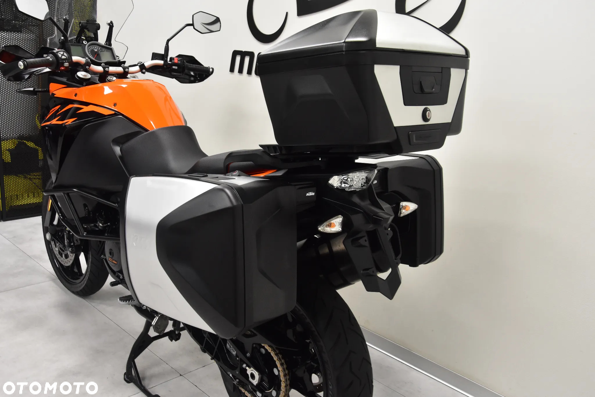 KTM Adventure - 14