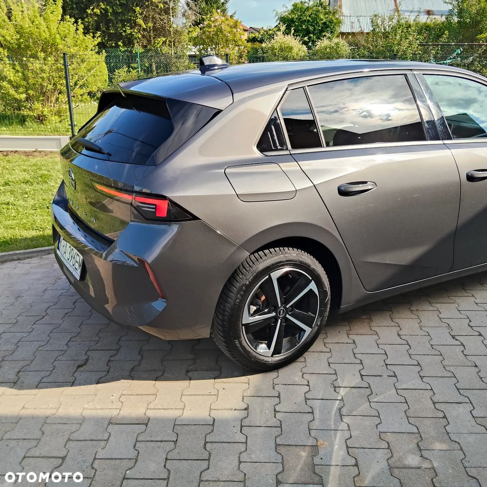 Opel Astra 1.2 T Elegance S&S - 11