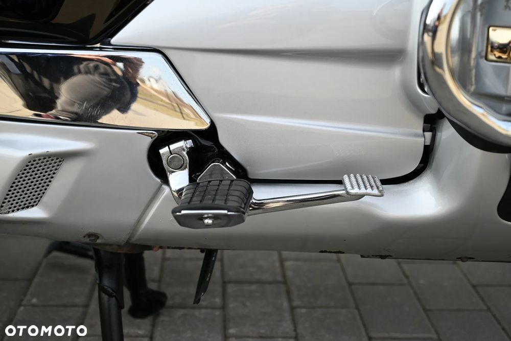 Honda GL - 13