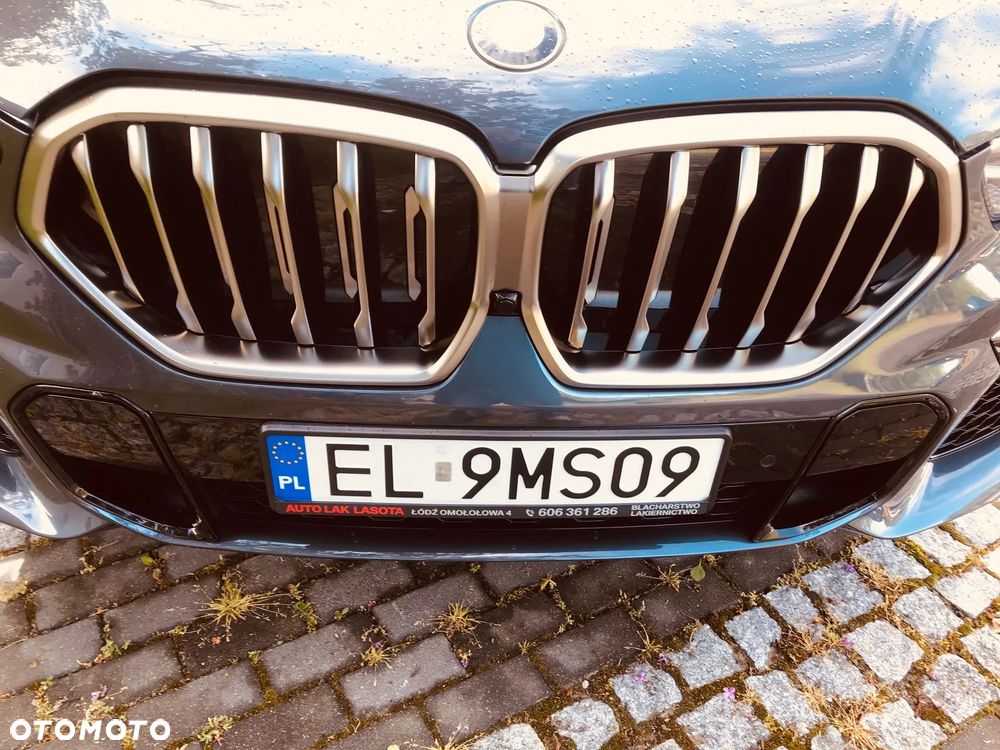 BMW X6 M50i - 16