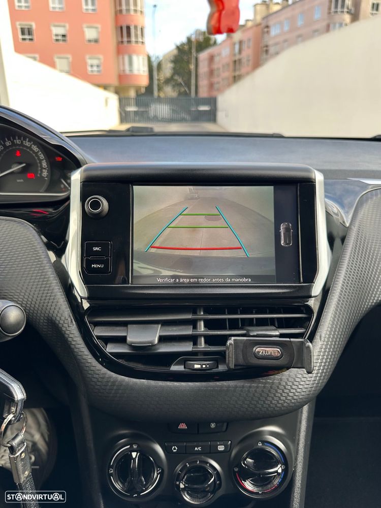 Peugeot 208 1.6 BlueHDi Style - 2