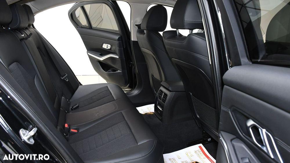 BMW Seria 3 320i xDrive Aut. Advantage - 13