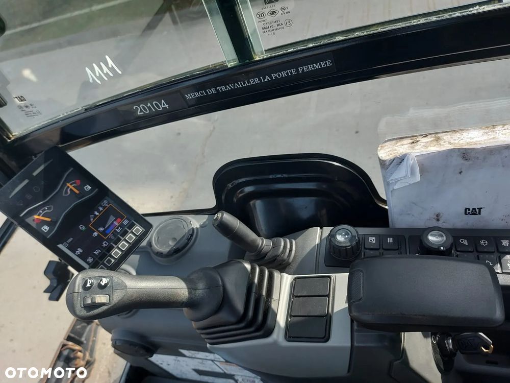 Caterpillar 301.8 - 11