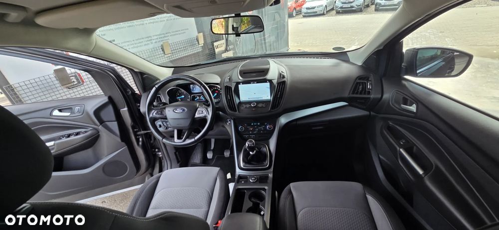 Ford Kuga 1.5 EcoBoost 2x4 Titanium - 33