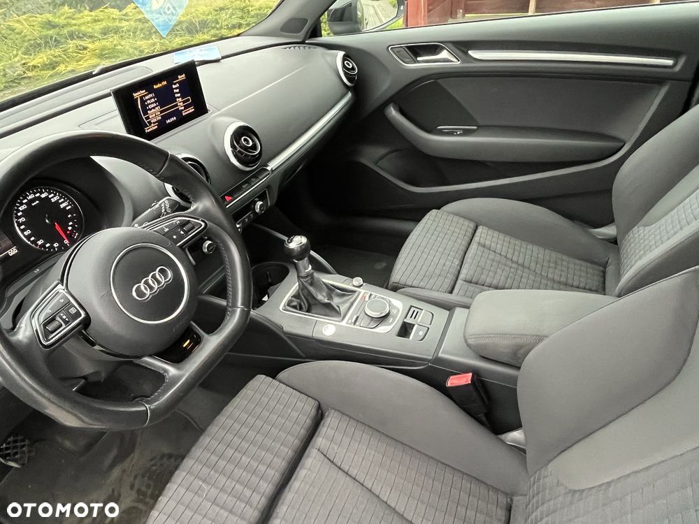Audi A3 Sportback - 8