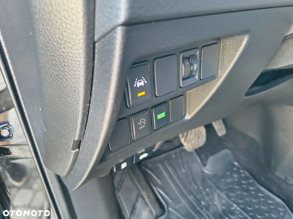 Nissan Qashqai 1.3 DIG-T DCT N-CONNECTA - 20